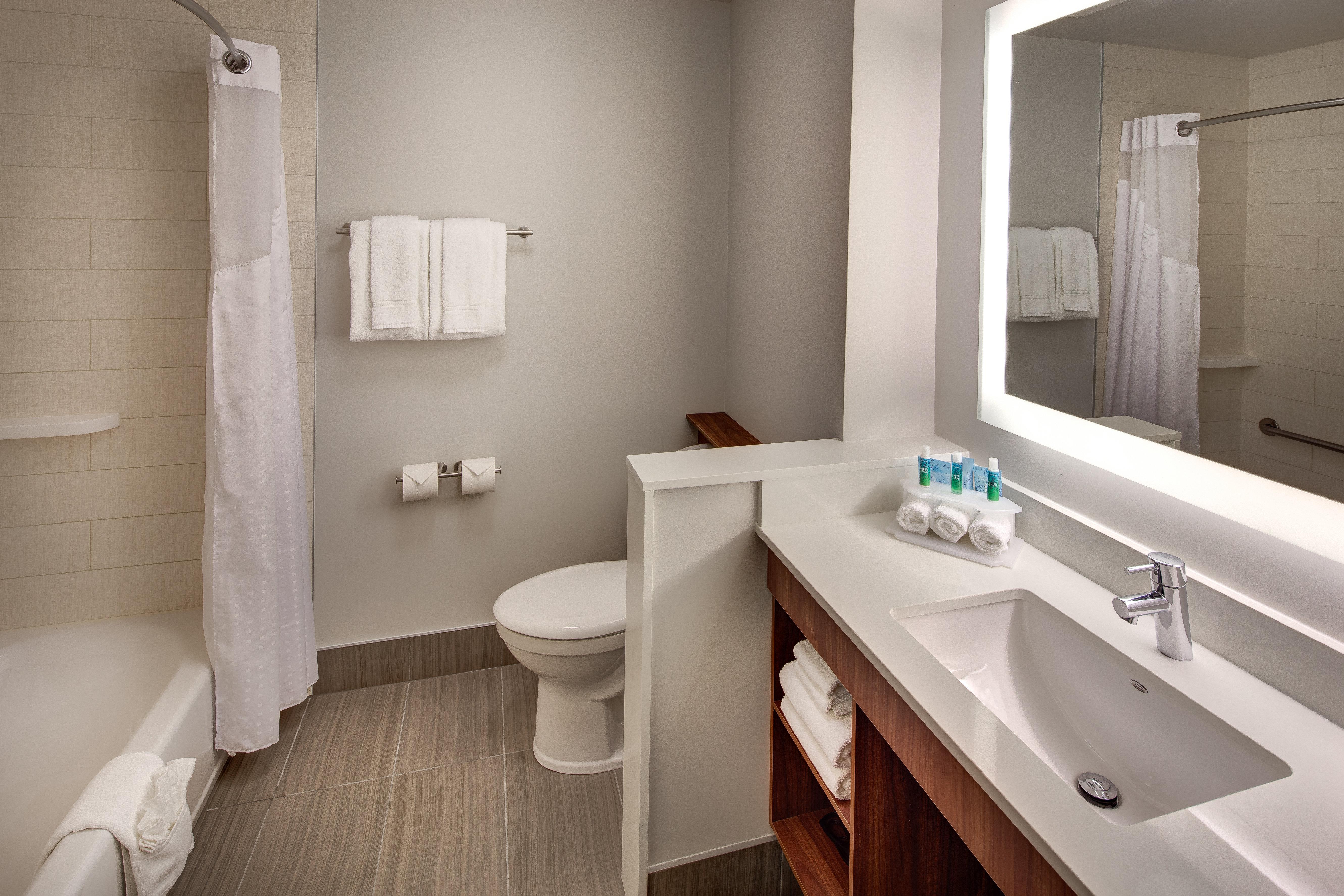 Holiday Inn Express & Suites Terrace By Ihg Ngoại thất bức ảnh