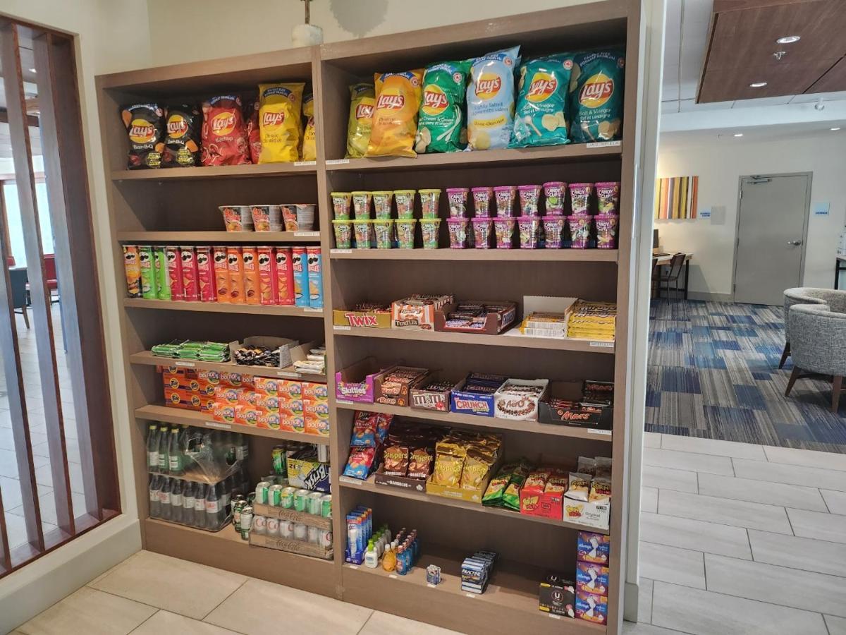 Holiday Inn Express & Suites Terrace By Ihg Ngoại thất bức ảnh