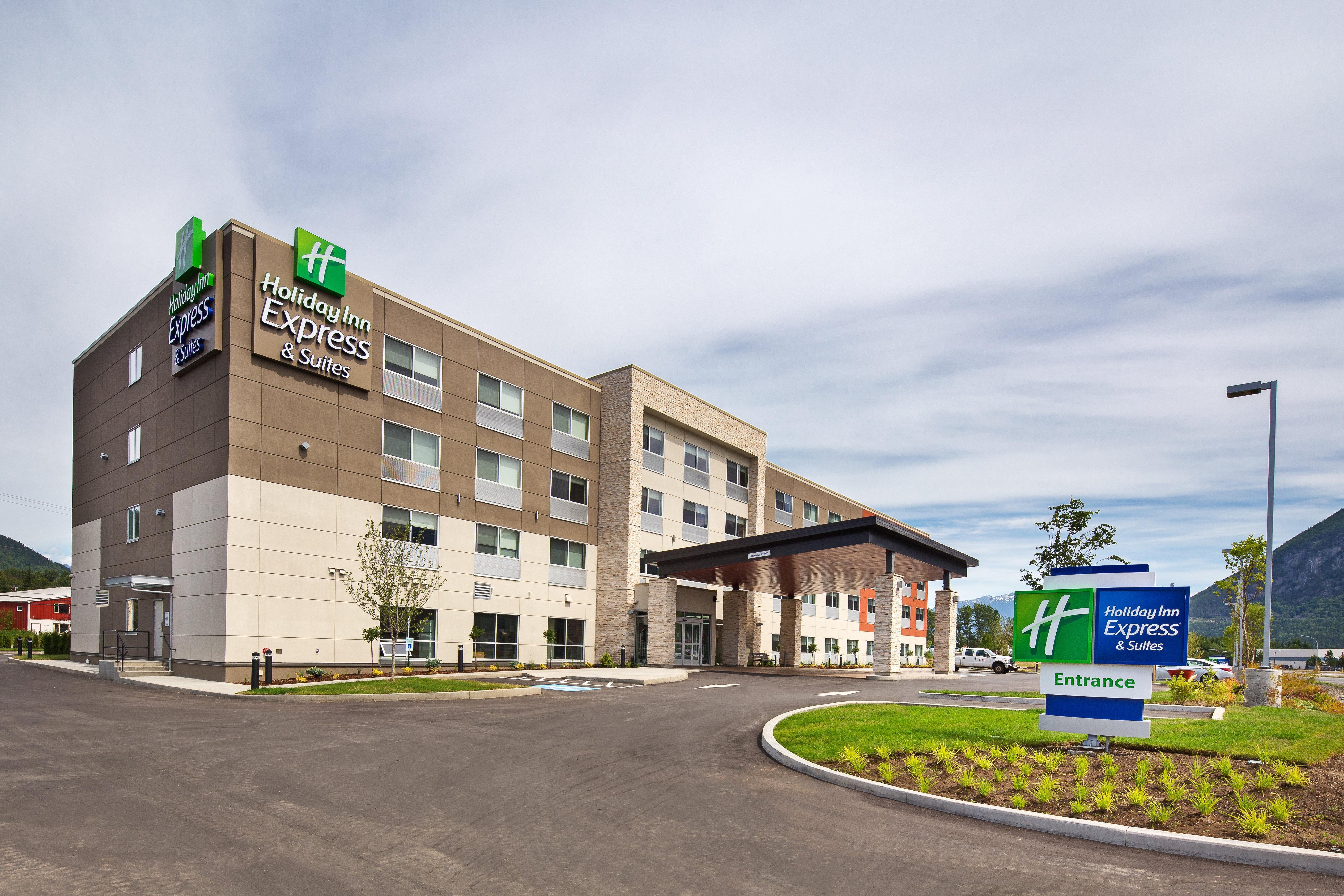 Holiday Inn Express & Suites Terrace By Ihg Ngoại thất bức ảnh